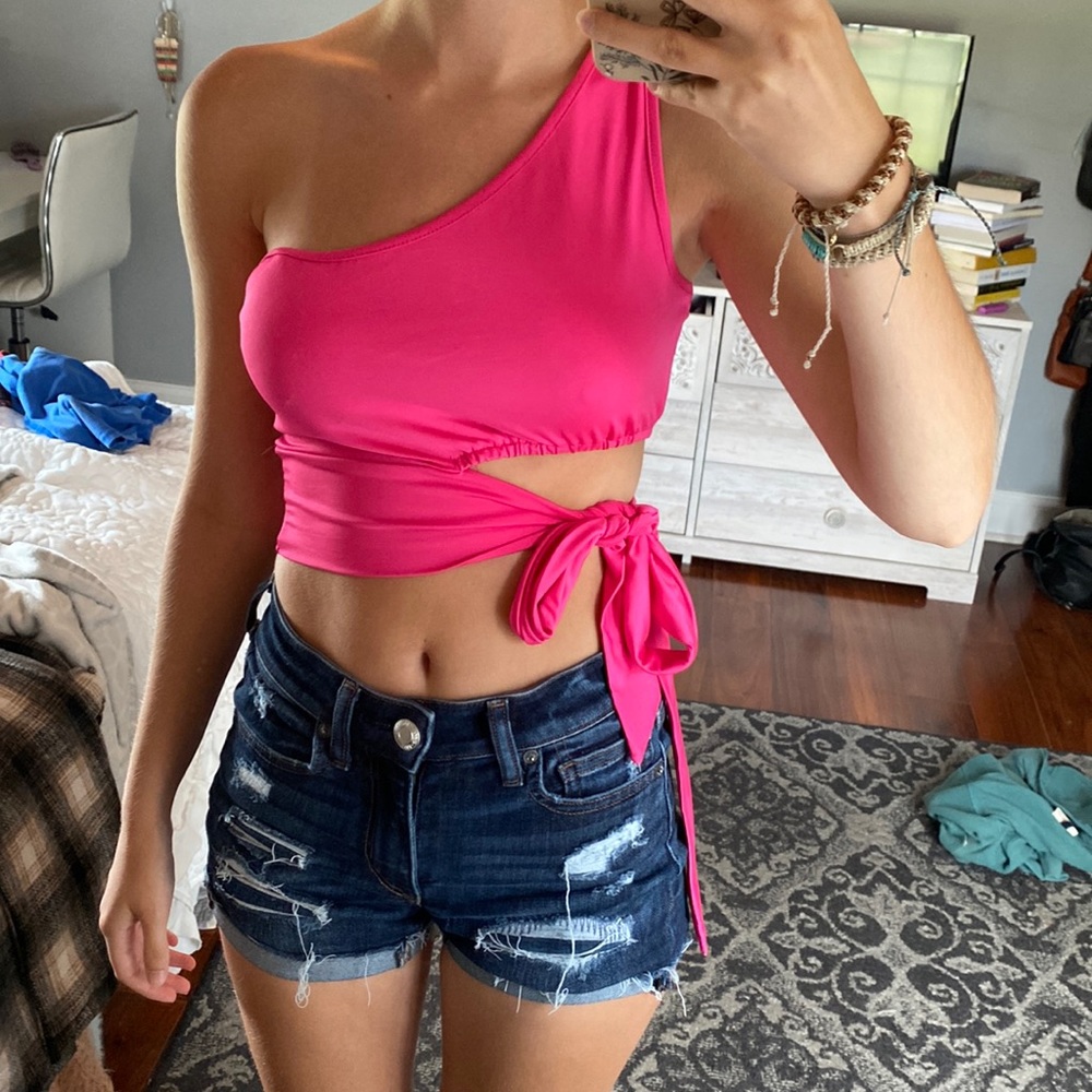 Super cute tank top!